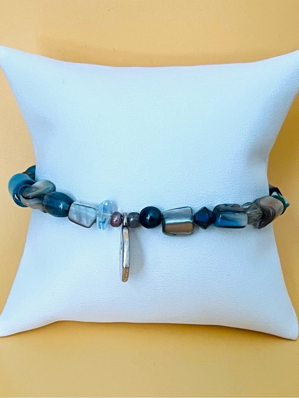 Blue shell bracelet with a heart SISTER charm